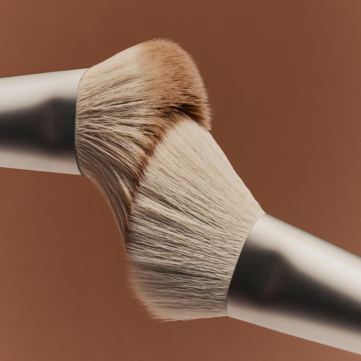 the-bronzer-brush-w6 Bronzer_Brush-1.jpg