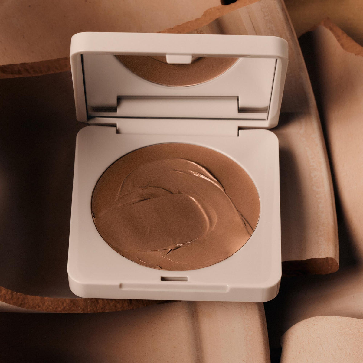 bronzer-butter-balm-clay-s8 Bronzer_Clayy-3.jpg