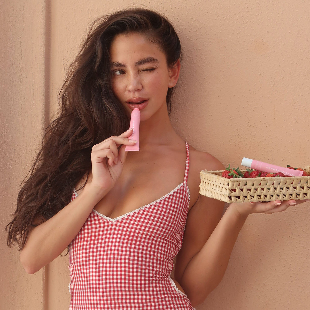 lip-butter-balm-strawberry-soft-serve-f6 LBBStrawberrySoftServe-Cristina.jpg